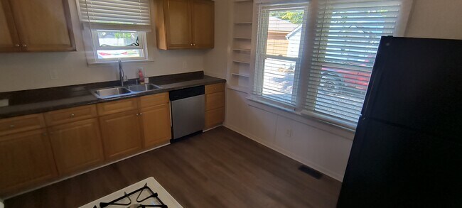 Kitchen with built in dishwasher - 4104 Elledge Dr