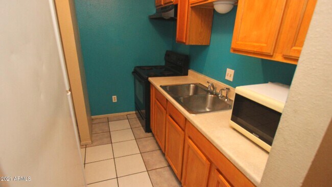 Foto del edificio - 1732 E 6th Ave