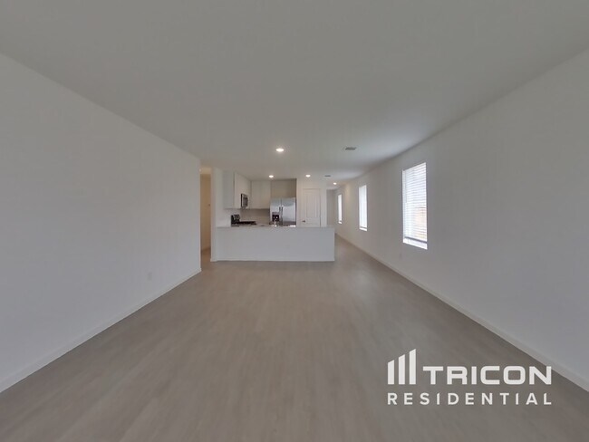 Building Photo - 3013 Dawn Sound Dr