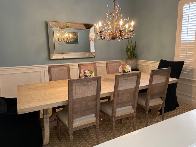 Spacious Dining Room - 216 S Mill Ridge Trl