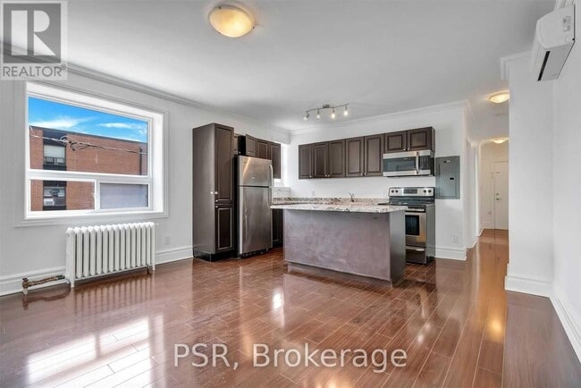 Building Photo - 2-2 Craighurst Ave