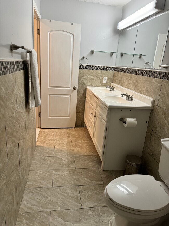 Foto del edificio - 4 Greenbriar Dr