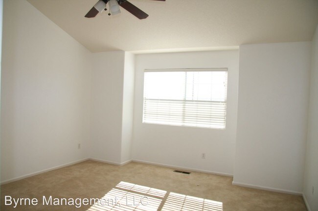Building Photo - 2 br, 2.5 bath House - 8726 Quinn Pt