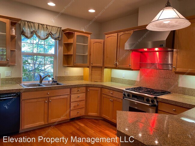Building Photo - 2 br, 2 bath House - 1829 NE Berg Way