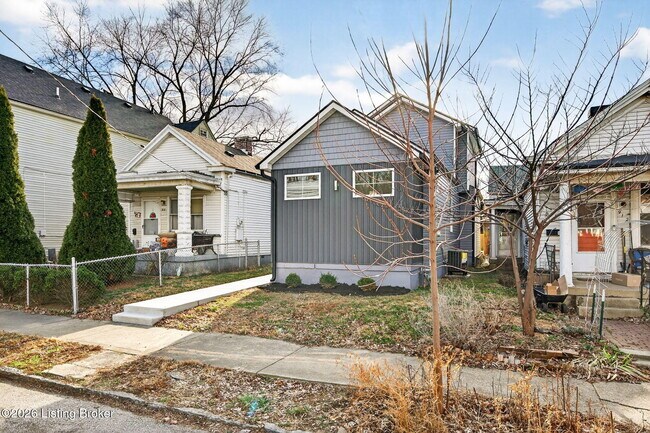 Building Photo - 914 Ash St