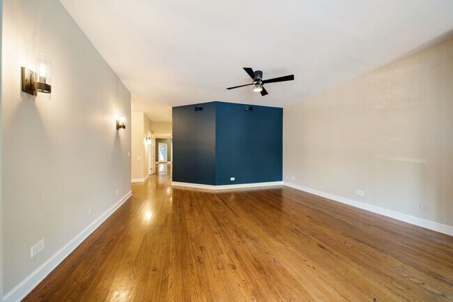 Foto del edificio - 1469 W Winona St