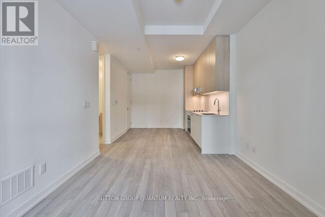 Building Photo - 7 Red Squirrel Ln.