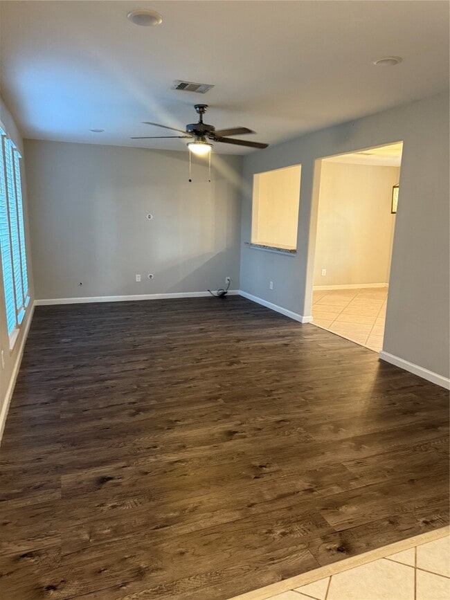 Building Photo - 6207 Woodvale Dr