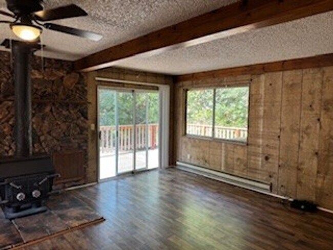 Foto del edificio - Upper Crystal Falls 2 Bedroom Home