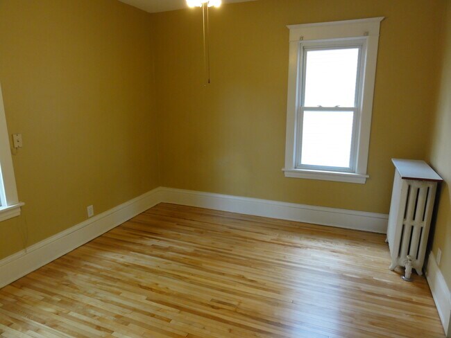 Bedroom 1 - 3412 Blaisdell Ave
