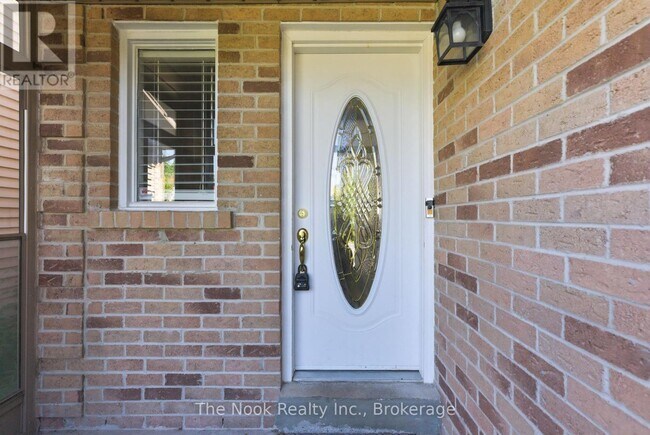 Photo du bâtiment - 606 Cobblehill Dr