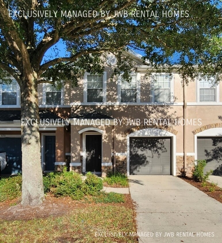 Primary Photo - 5717 Parkstone Crossing Dr