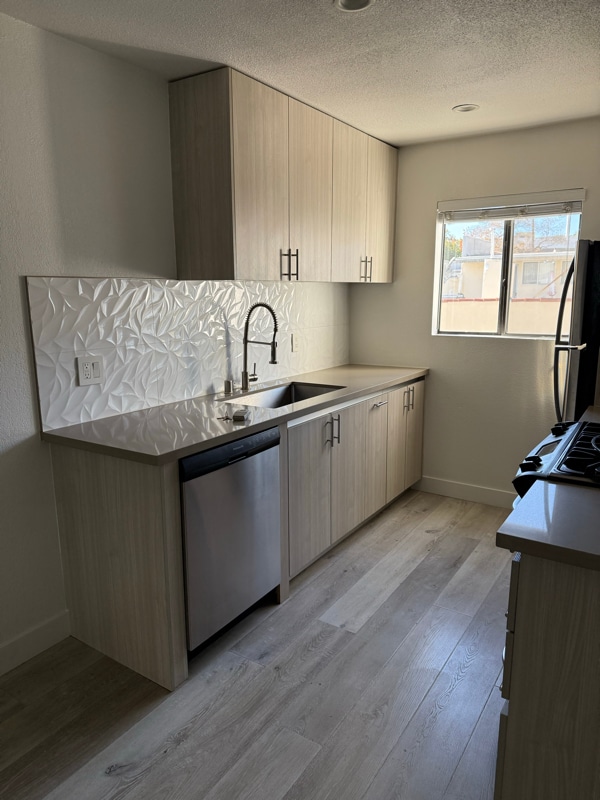 Building Photo - 11040 Hesby St