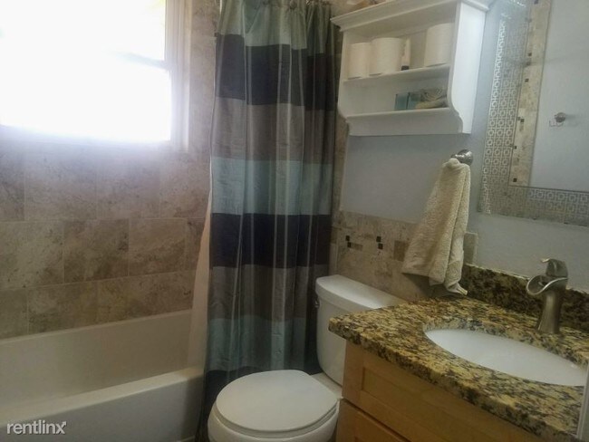 Building Photo - 2 br, 1 bath House - 6143 Lewis Ct