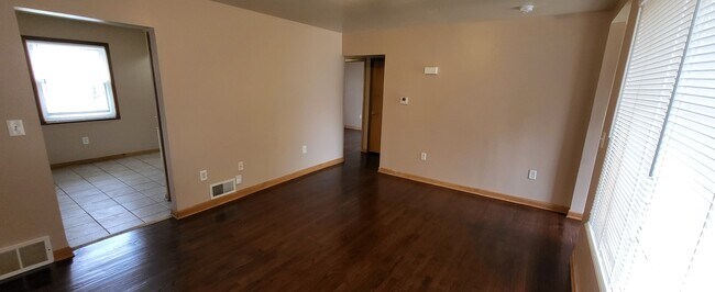 Foto del edificio - 5738 N 55th Pl