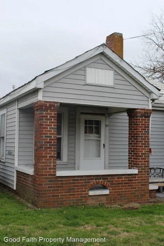 Primary Photo - 116 E 20th St