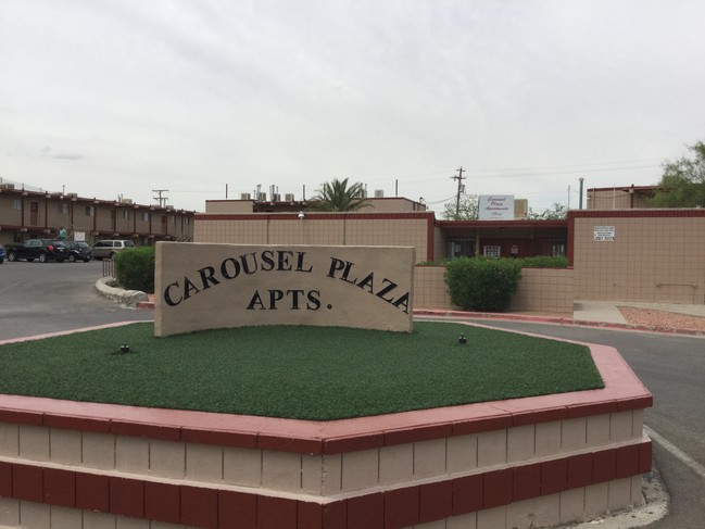 Building Photo - Carousel Plaza Apartments