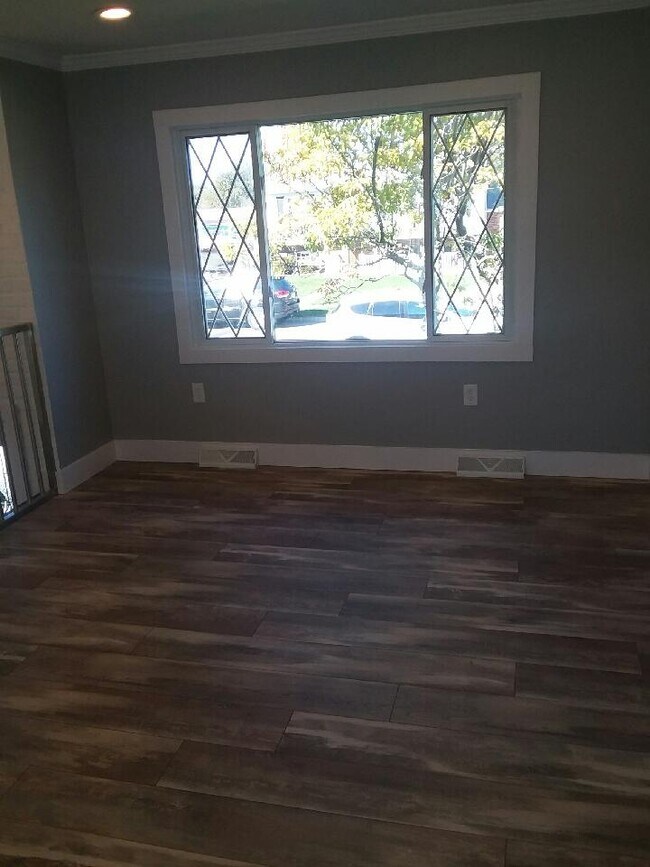 Foto del edificio - 1431 E 35th St