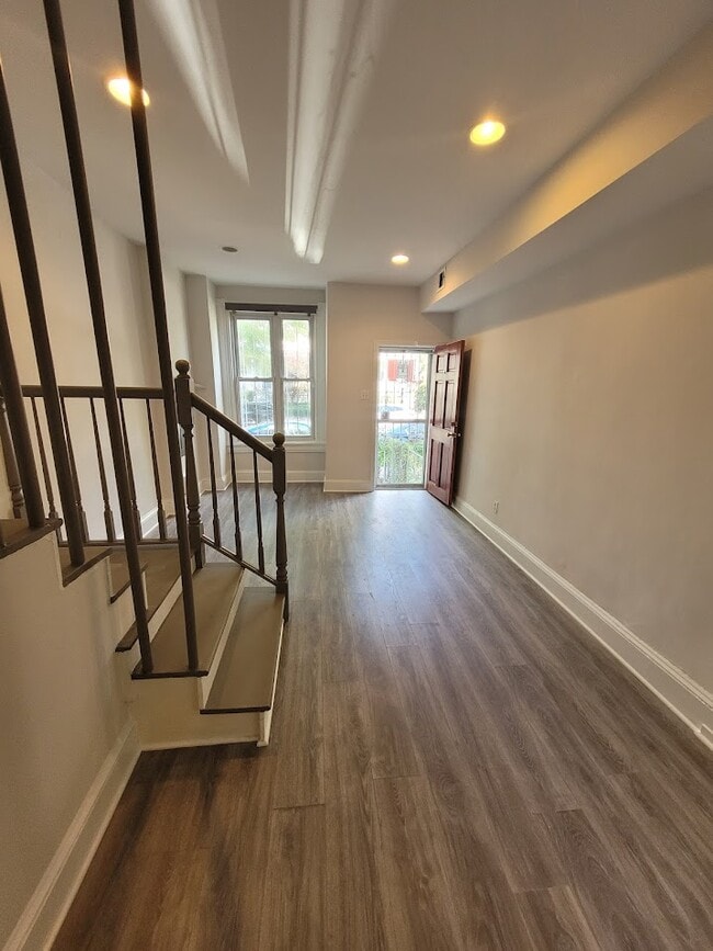 Foto del edificio - 417 I St NE