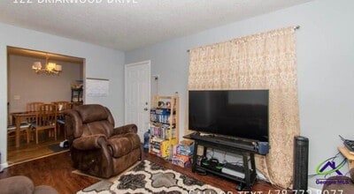 Building Photo - 125 Briarwood Dr