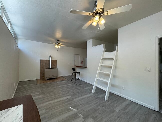 Building Photo - 312 Ruxton Ave