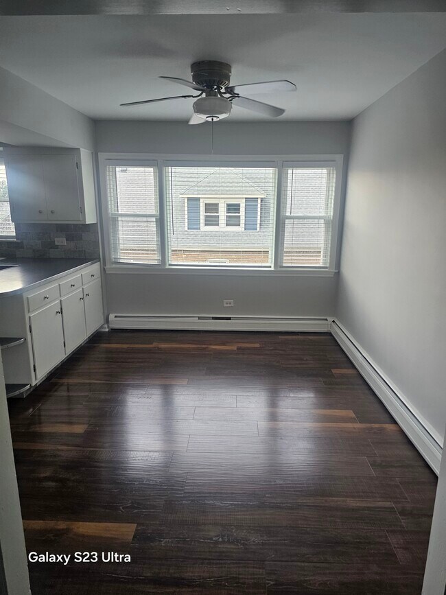 Foto del edificio - 2918 N 75th Ct