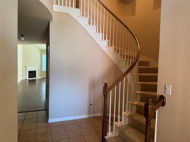 Building Photo - 843 Lake Forest Trl