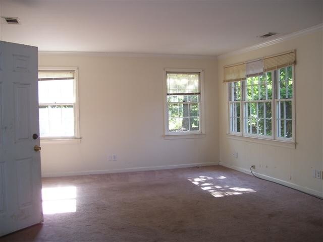 Building Photo - 124 Paradise Dr