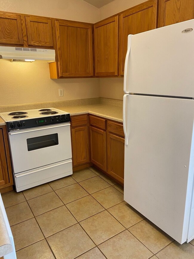 Building Photo - Apartment in Branson East, Kirbyville