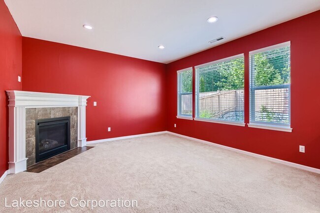 Building Photo - 5 br, 2.5 bath House - 18012 46th dr se