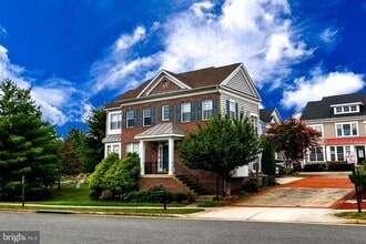 Building Photo - 10001 Orland Stone Dr