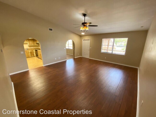 Building Photo - 2 br, 2 bath House - 1407 SW 16th Ter #202