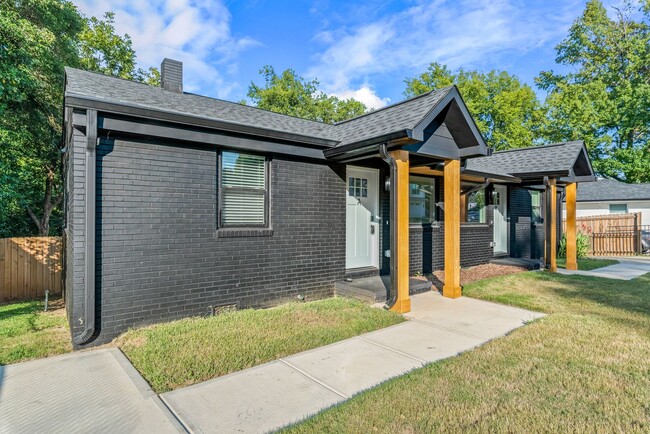 Building Photo - 2318 Marlowe Ave