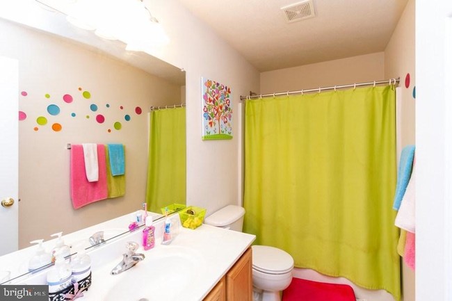 Building Photo - 105 Tradewinds Terrace