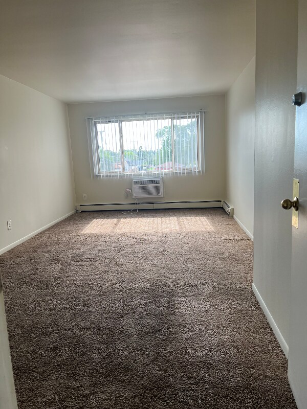 Foto principal - 822 Biddle Ave