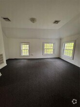 Building Photo - 955 NY-52