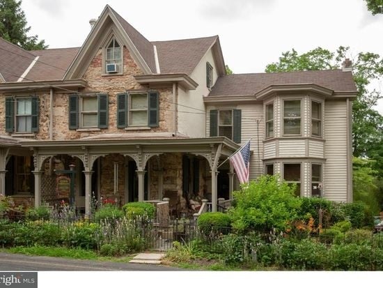 Primary Photo - Solebury House