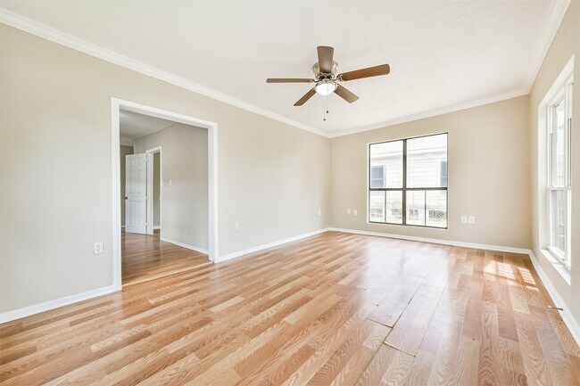 Building Photo - 7615 Ave E