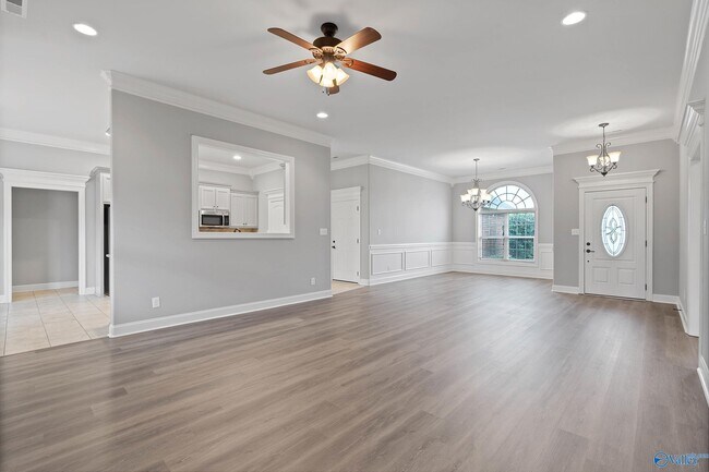 Foto del edificio - 13173 Callaway Dr