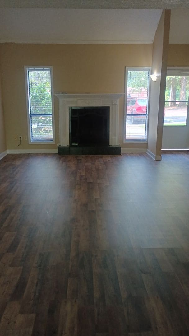 Building Photo - 227 Rock Knoll Dr