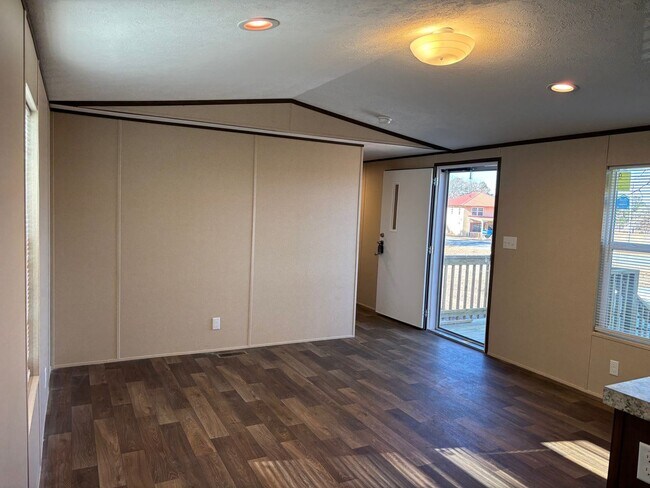 Foto del edificio - NEW 3 BEDROOM 2 BATH SINGLEWIDE MOBILE HOME LOCATED IN EAGLE SPRINGS! $1,300 RENT $1,300 DEPOSIT