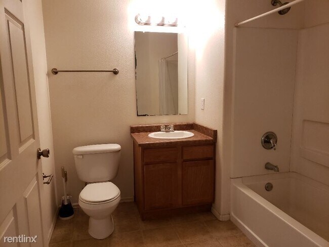 Building Photo - 2474 Orion Way