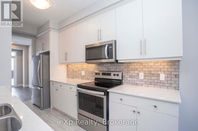 Building Photo - 2048 Meadowgate Blvd