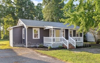 Building Photo - 18 Raines Ave