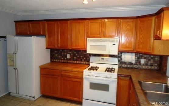 Foto del edificio - 5194 Seymour Rd