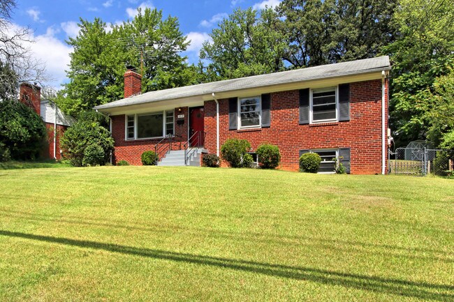 Foto del edificio - 1819 Westmoreland St