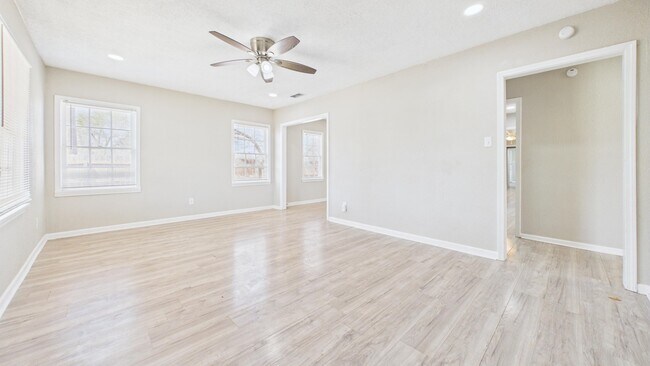 Foto del edificio - 2430 31st St