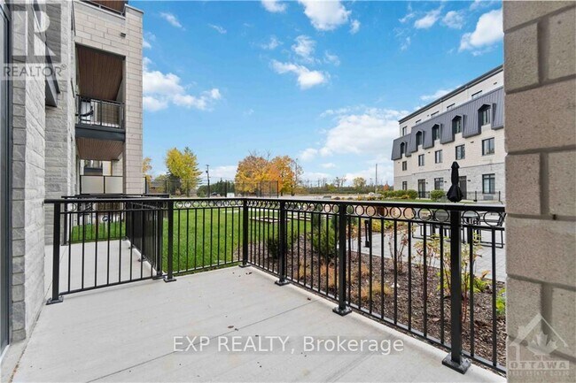 Photo du bâtiment - 310 Pine Hill Rd