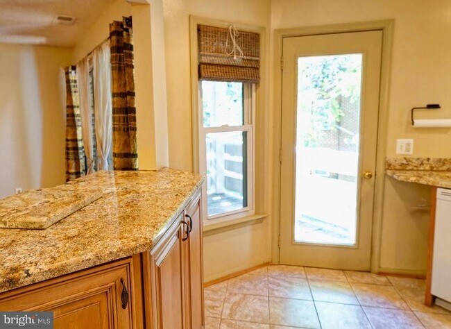 Building Photo - 3152 Covewood Ct