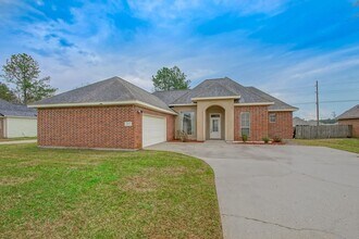 Building Photo - 12600 Woodland Hill Rd